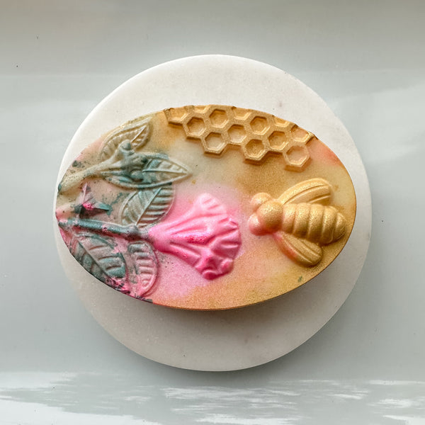 Honey Bees: Goat Milk Hemp Soap