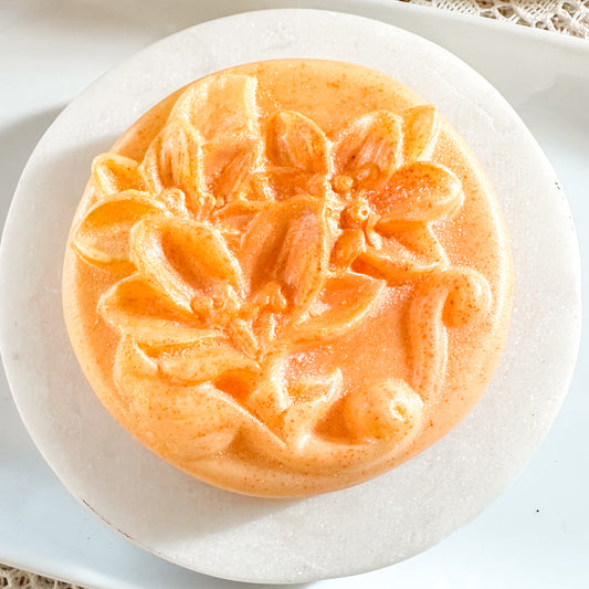Lillies Round: Goat Milk Hemp Soap