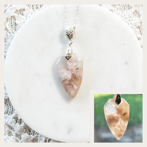 Flower Blossom Agate Shield Necklaces