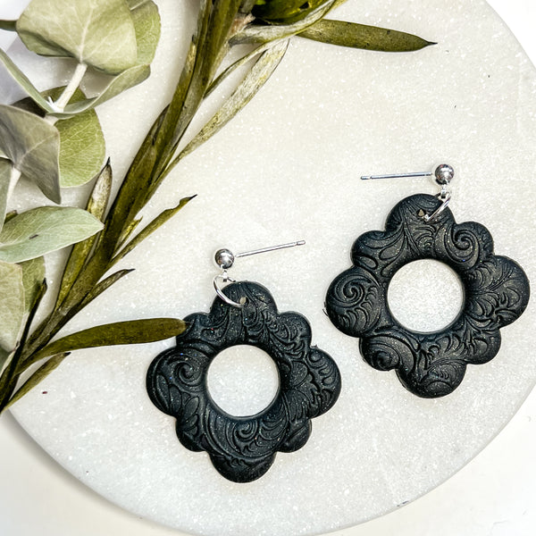 Scallop Daisy Dangle Earrings
